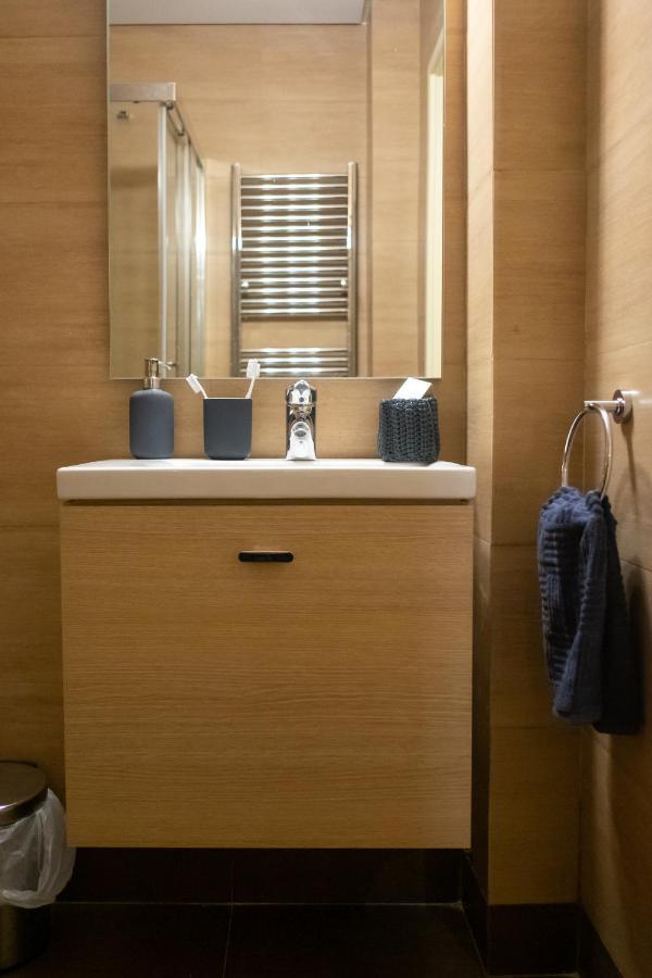 Two Bedroom Apt In Syntagma - Ermou Area Atene Esterno foto