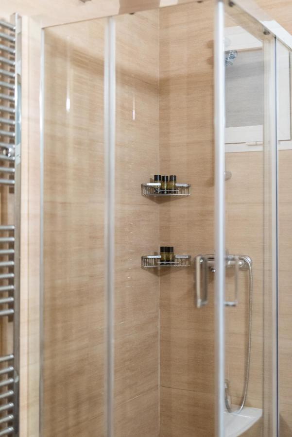 Two Bedroom Apt In Syntagma - Ermou Area Atene Esterno foto