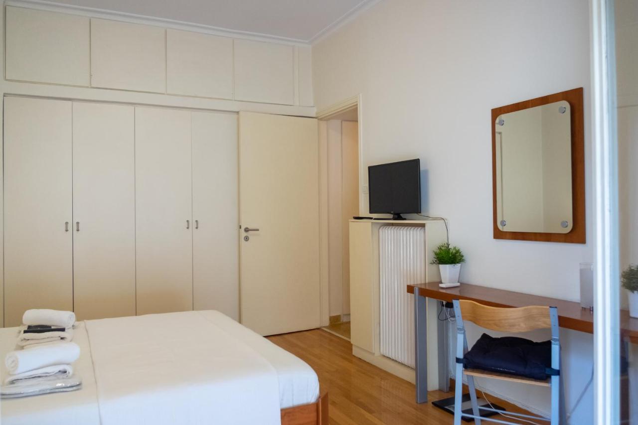 Two Bedroom Apt In Syntagma - Ermou Area Atene Esterno foto