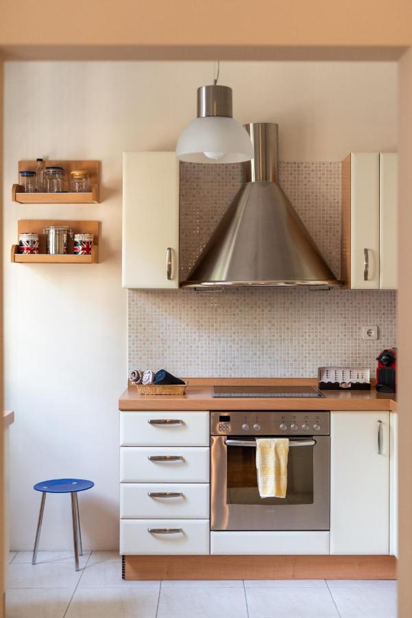 Two Bedroom Apt In Syntagma - Ermou Area Atene Esterno foto