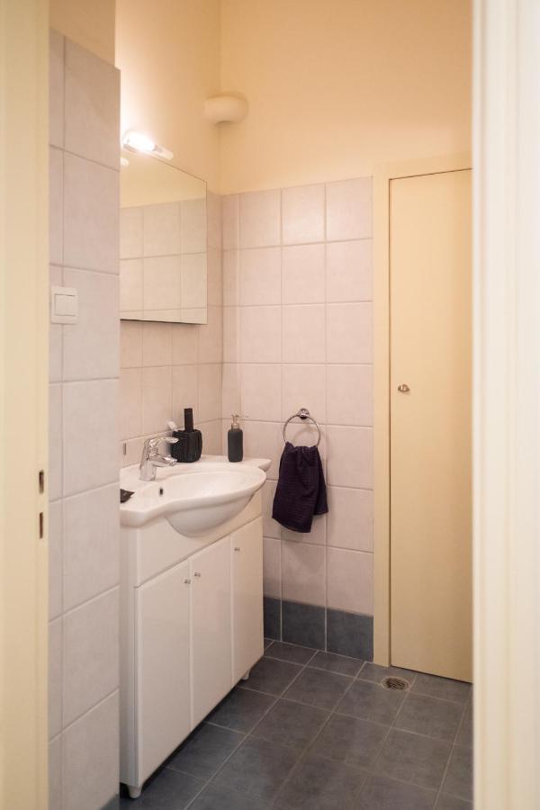 Two Bedroom Apt In Syntagma - Ermou Area Atene Esterno foto